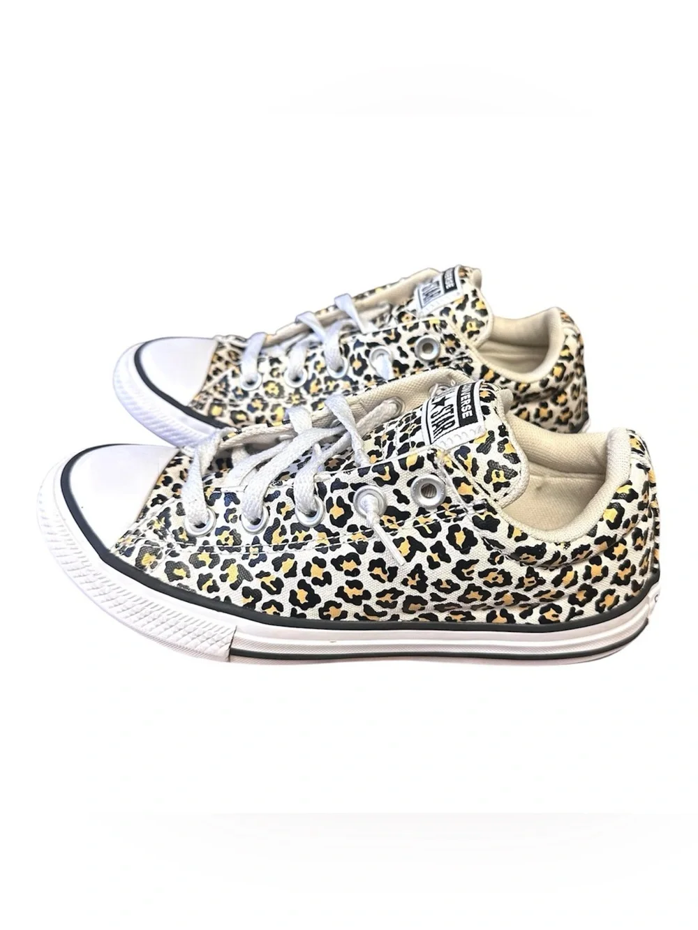Converse Girls Size 3 animal print leopard slip on low top sneakers